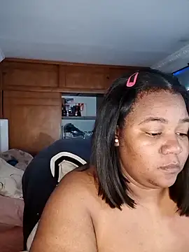 Snapshot of Daddys_girl1 chatting on September 26, 2025, 5:11 am Daddys girl1 online show from September 26, 2025, 5:11 am