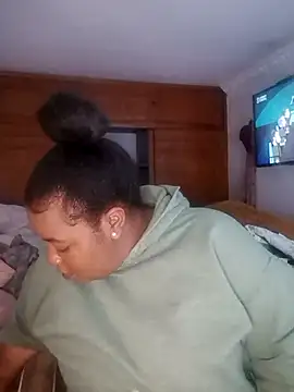 Snapshot of Daddys_girl1 chatting on October 9, 2025, 4:10 am Daddys girl1 online show from October 9, 2025, 4:10 am