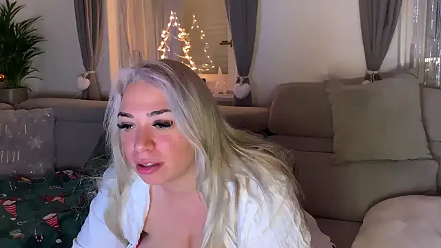 Snapshot of Monageil chatting on December 20, 2024, 9:54 am Monageil online show from December 20, 2024, 9:54 am