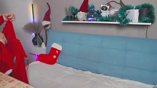 Snapshot of DakotaMae chatting on December 25, 2024, 4:00 pm DakotaMae online show from December 25, 2024, 4:00 pm