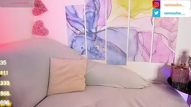 Snapshot of VanessaFox__ chatting on December 21, 2024, 11:22 am VanessaFox online show from December 21, 2024, 11:22 am