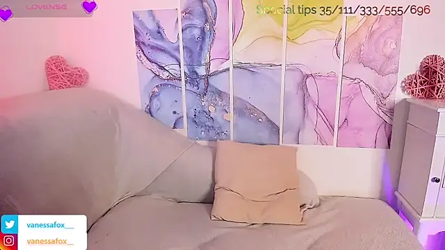 Snapshot of VanessaFox__ chatting on February 14, 2025, 2:33 pm VanessaFox online show from February 14, 2025, 2:33 pm
