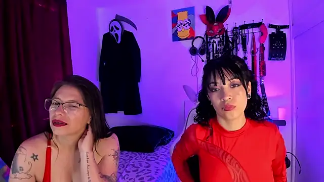 Snapshot of dungeongirls chatting on September 26, 2025, 7:18 pm dungeongirls online show from September 26, 2025, 7:18 pm