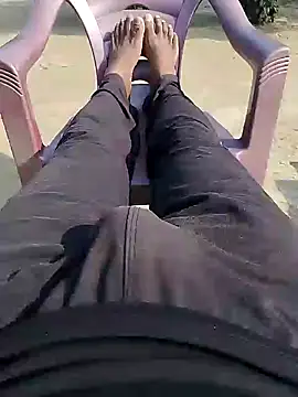 Snapshot of bigh96dik chatting on January 18, 2025, 8:20 am bigh96dik online show from January 18, 2025, 8:20 am