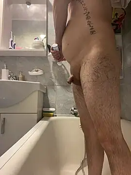 Snapshot of Love4sud chatting on December 13, 2024, 12:20 am Love4sud online show from December 13, 2024, 12:20 am