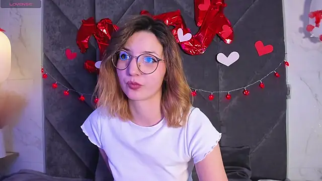 Snapshot of JaneGraceful chatting on February 14, 2025, 12:14 pm JaneGraceful online show from February 14, 2025, 12:14 pm