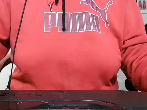 Snapshot of heidi60 chatting on December 12, 2024, 10:56 am heidi60 online show from December 12, 2024, 10:56 am