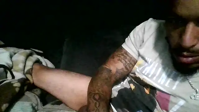 Snapshot of BigWayneBabyXXX chatting on October 15, 2025, 1:11 pm BigWayneBabyXXX online show from October 15, 2025, 1:11 pm