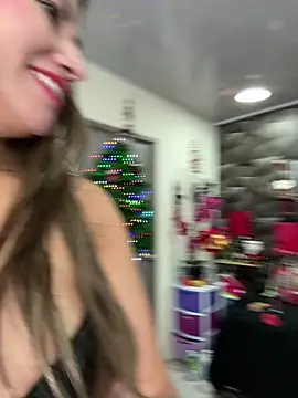 Snapshot of alexa_fiore01 chatting on December 21, 2024, 3:53 pm alexa fiore01 online show from December 21, 2024, 3:53 pm