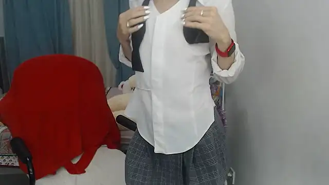 Snapshot of LuxuryNika chatting on January 4, 2025, 6:51 pm LuxuryNika online show from January 4, 2025, 6:51 pm