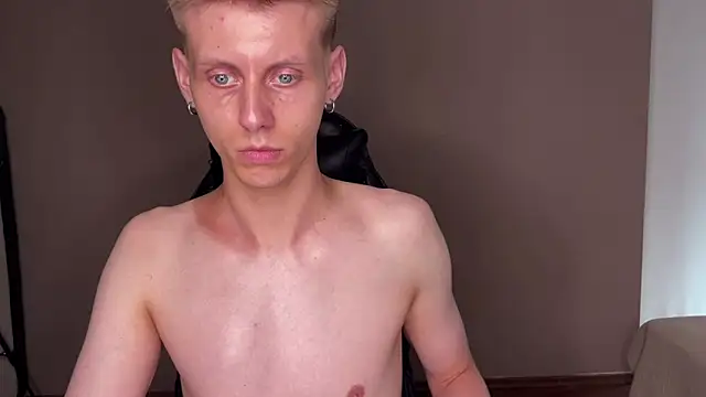 Snapshot of vladdymeow chatting on December 24, 2024, 7:22 pm vladdymeow online show from December 24, 2024, 7:22 pm