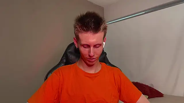 Snapshot of vladdymeow chatting on January 15, 2025, 10:24 pm vladdymeow online show from January 15, 2025, 10:24 pm