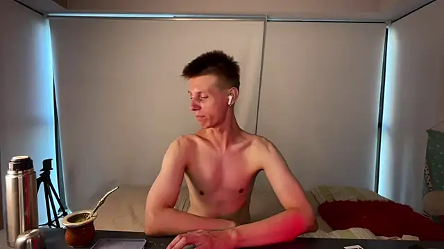 Snapshot of vladdymeow chatting on January 16, 2025, 9:08 pm vladdymeow online show from January 16, 2025, 9:08 pm