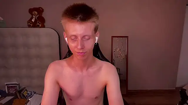 Snapshot of vladdymeow chatting on January 17, 2025, 10:23 pm vladdymeow online show from January 17, 2025, 10:23 pm