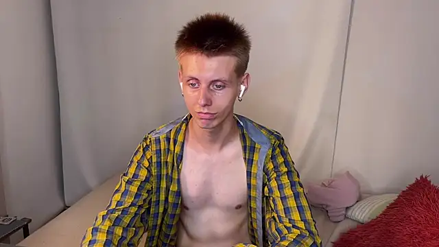 Snapshot of vladdymeow chatting on January 18, 2025, 1:30 am vladdymeow online show from January 18, 2025, 1:30 am