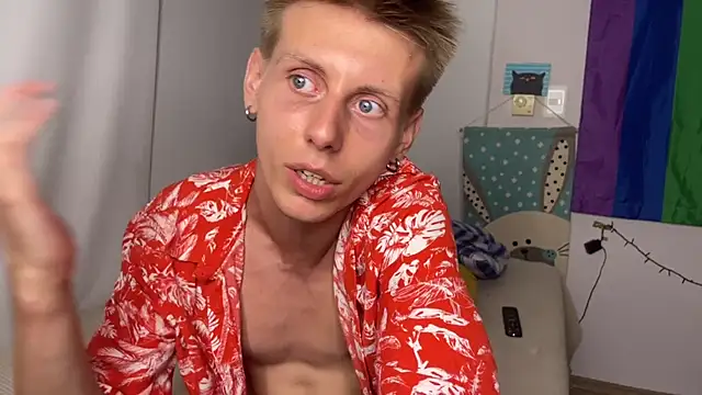 Snapshot of vladdymeow chatting on March 17, 2025, 11:54 pm vladdymeow online show from March 17, 2025, 11:54 pm