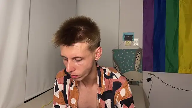 Snapshot of vladdymeow chatting on March 18, 2025, 3:20 am vladdymeow online show from March 18, 2025, 3:20 am