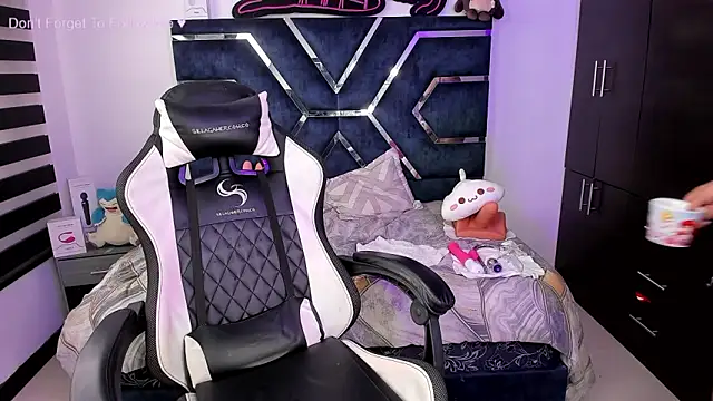 Snapshot of Student_of_Bdsm chatting on February 18, 2025, 7:09 pm Student of Bdsm online show from February 18, 2025, 7:09 pm