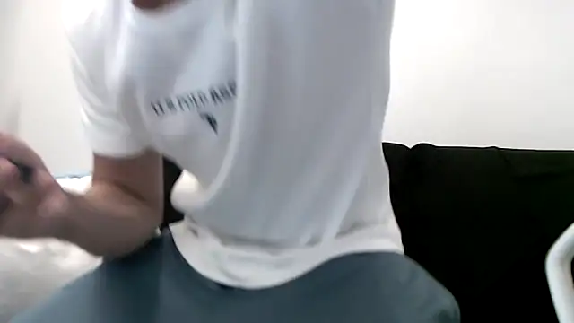 Snapshot of SebastianReiss chatting on March 20, 2025, 7:25 am SebastianReiss online show from March 20, 2025, 7:25 am