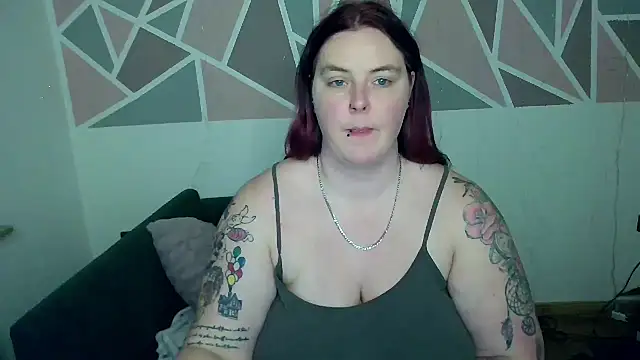 Snapshot of JoyceKyra91 chatting on January 5, 2025, 6:35 pm JoyceKyra91 online show from January 5, 2025, 6:35 pm