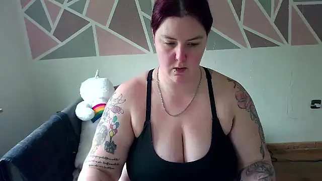 Snapshot of JoyceKyra91 chatting on February 15, 2025, 2:33 pm JoyceKyra91 online show from February 15, 2025, 2:33 pm