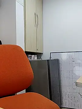 Snapshot of Business_dickkk chatting on February 20, 2025, 1:19 pm Business dickkk online show from February 20, 2025, 1:19 pm