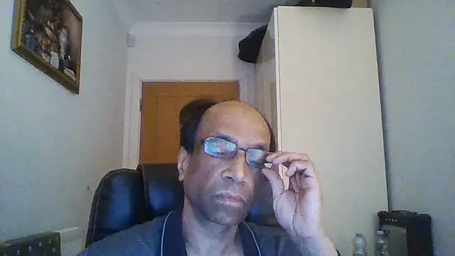 Snapshot of rauncher1 chatting on January 17, 2025, 11:17 am rauncher1 online show from January 17, 2025, 11:17 am