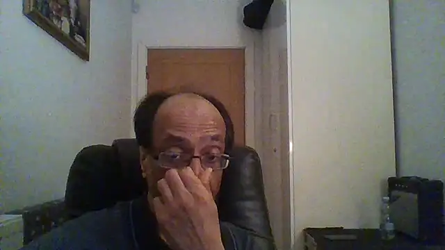 Snapshot of rauncher1 chatting on January 31, 2025, 12:50 am rauncher1 online show from January 31, 2025, 12:50 am