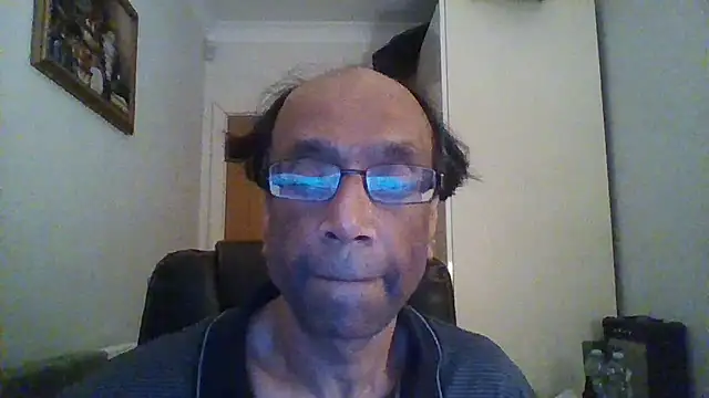 Snapshot of rauncher1 chatting on February 18, 2025, 12:26 am rauncher1 online show from February 18, 2025, 12:26 am