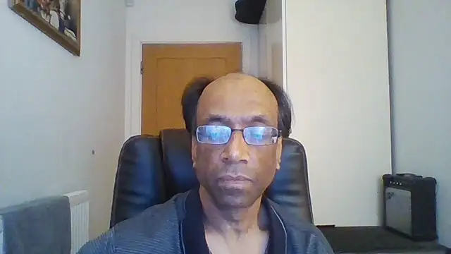 Snapshot of rauncher1 chatting on February 25, 2025, 12:03 am rauncher1 online show from February 25, 2025, 12:03 am