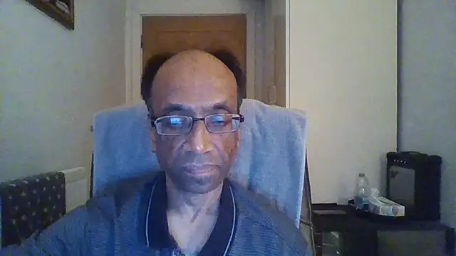 Snapshot of rauncher1 chatting on September 25, 2025, 10:57 pm rauncher1 online show from September 25, 2025, 10:57 pm