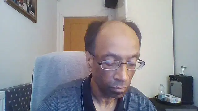 Snapshot of rauncher1 chatting on November 7, 2025, 12:49 pm rauncher1 online show from November 7, 2025, 12:49 pm