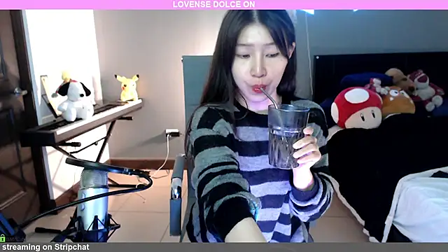 Snapshot of minarocket_ chatting on December 27, 2024, 2:43 pm minarocket online show from December 27, 2024, 2:43 pm