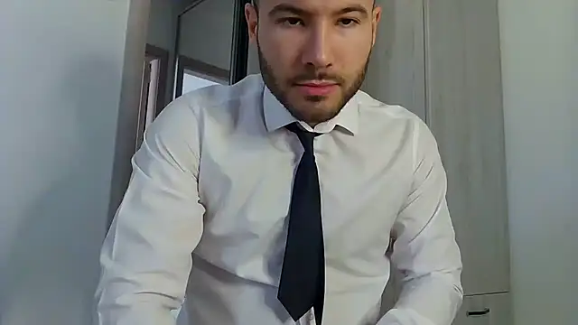 Snapshot of Justynn1 chatting on February 26, 2025, 6:04 am Justynn1 online show from February 26, 2025, 6:04 am