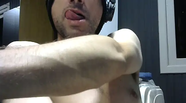 gauchors20 online show from February 15, 2025, 3:20 am