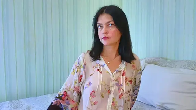 Snapshot of _Lily_ chatting on October 30, 2025, 6:59 am  Lily  online show from October 30, 2025, 6:59 am