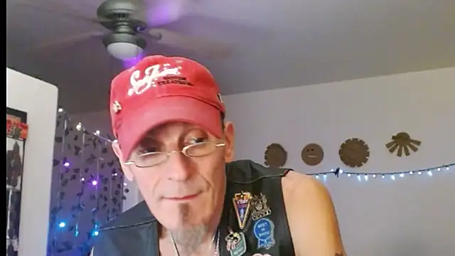 Snapshot of mycock2474u chatting on February 24, 2025, 10:26 am mycock2474u online show from February 24, 2025, 10:26 am