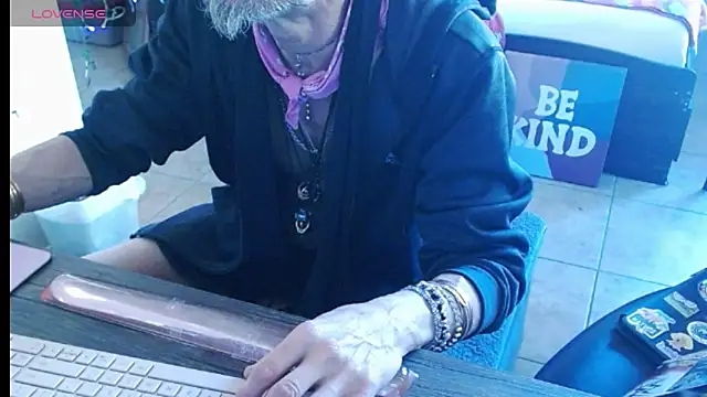 Snapshot of mycock2474u chatting on March 19, 2025, 4:02 pm mycock2474u online show from March 19, 2025, 4:02 pm