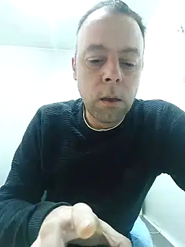 Snapshot of david_geam chatting on January 7, 2025, 5:43 am david geam online show from January 7, 2025, 5:43 am