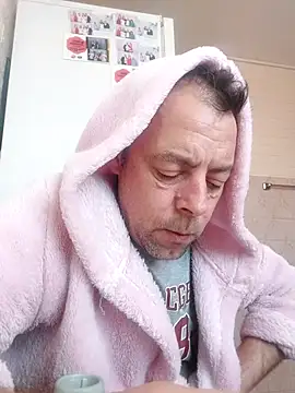 Snapshot of david_geam chatting on January 27, 2025, 7:35 am david geam online show from January 27, 2025, 7:35 am