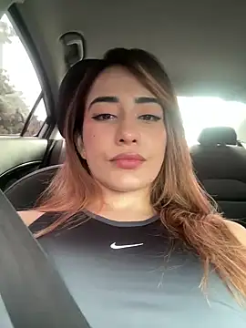 Snapshot of CATALINA_RESTREPO chatting on January 24, 2025, 7:49 pm CATALINA RESTREPO online show from January 24, 2025, 7:49 pm