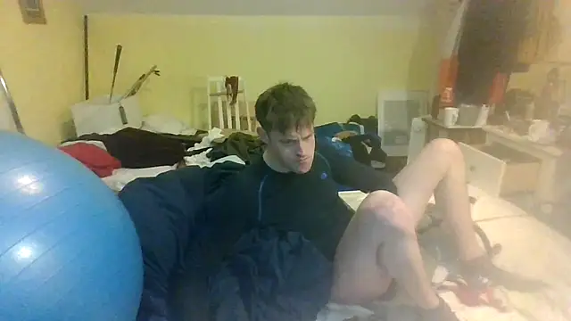 Snapshot of londonfuckwhore chatting on February 7, 2025, 6:02 pm londonfuckwhore online show from February 7, 2025, 6:02 pm