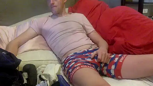 Snapshot of londonfuckwhore chatting on October 14, 2025, 3:18 am londonfuckwhore online show from October 14, 2025, 3:18 am