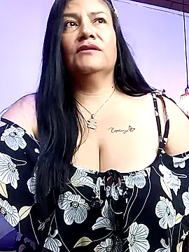 Snapshot of salomexlove_20 chatting on October 19, 2025, 1:12 pm salomexlove 20 online show from October 19, 2025, 1:12 pm
