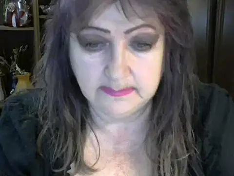 Snapshot of ElenaZed chatting on December 7, 2024, 6:32 am ElenaZed online show from December 7, 2024, 6:32 am