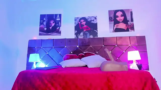 Snapshot of Ariana_lopezz chatting on February 15, 2025, 12:54 pm Ariana lopezz online show from February 15, 2025, 12:54 pm