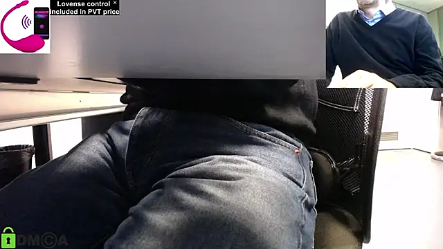 Snapshot of pliko chatting on February 25, 2025, 11:08 am pliko online show from February 25, 2025, 11:08 am