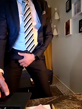 Snapshot of Justforoneday chatting on February 4, 2025, 9:31 pm Justforoneday online show from February 4, 2025, 9:31 pm