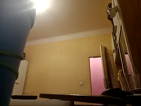 Snapshot of MrWhitePL chatting on February 13, 2025, 8:24 pm MrWhitePL online show from February 13, 2025, 8:24 pm