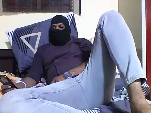 Snapshot of s1v4 chatting on September 8, 2025, 3:22 pm s1v4 online show from September 8, 2025, 3:22 pm